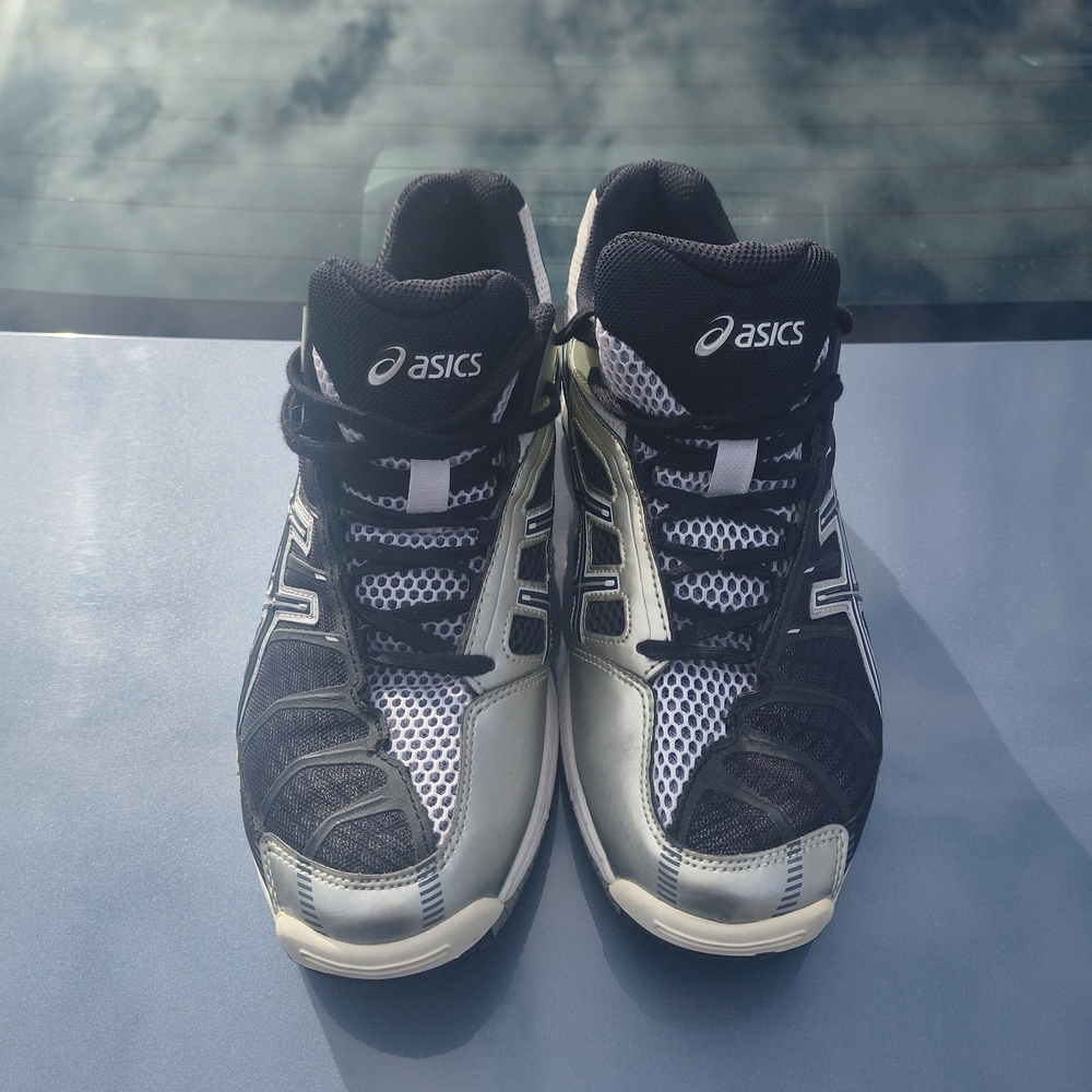 Black and White Mesh Sneakers